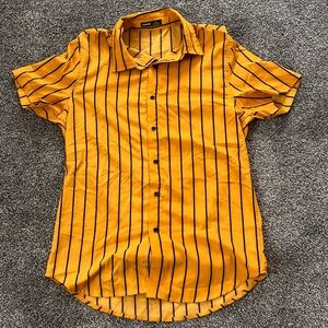 SHEIN Men button front shirt